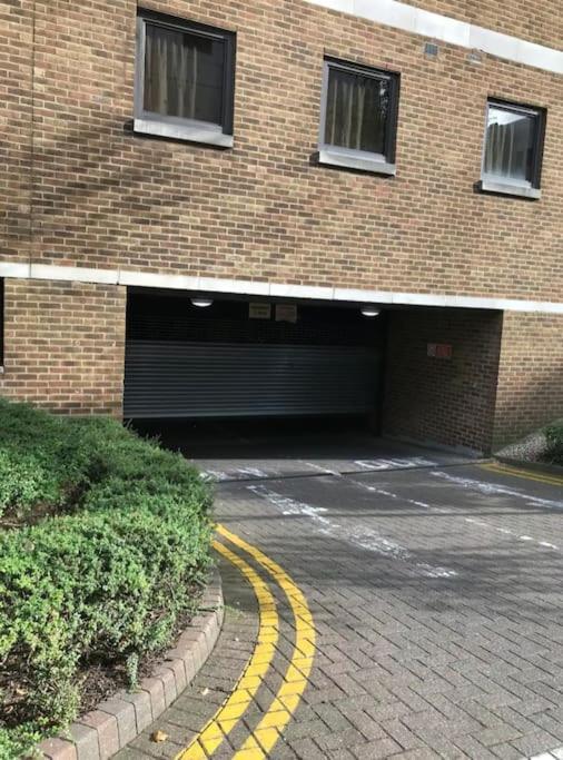 1 Bedroom Flat With Free Parking Londres Exterior foto