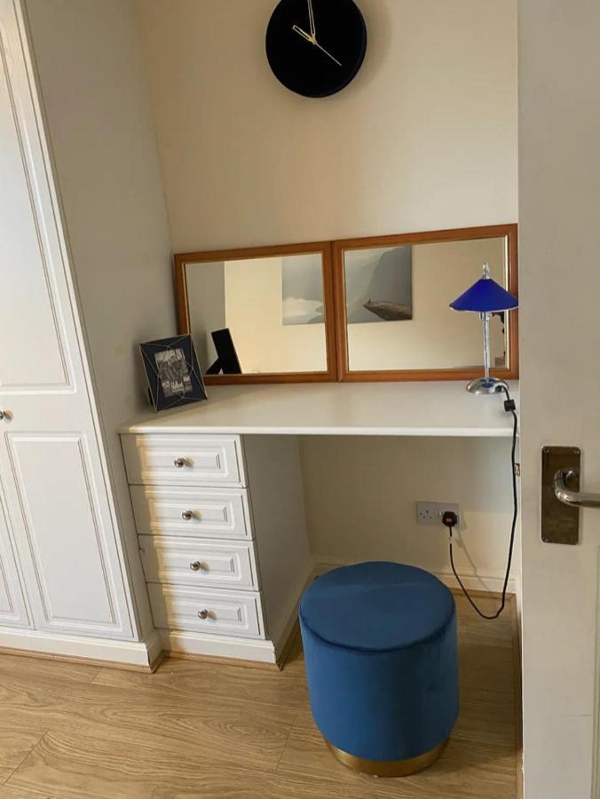 1 Bedroom Flat With Free Parking Londres Exterior foto