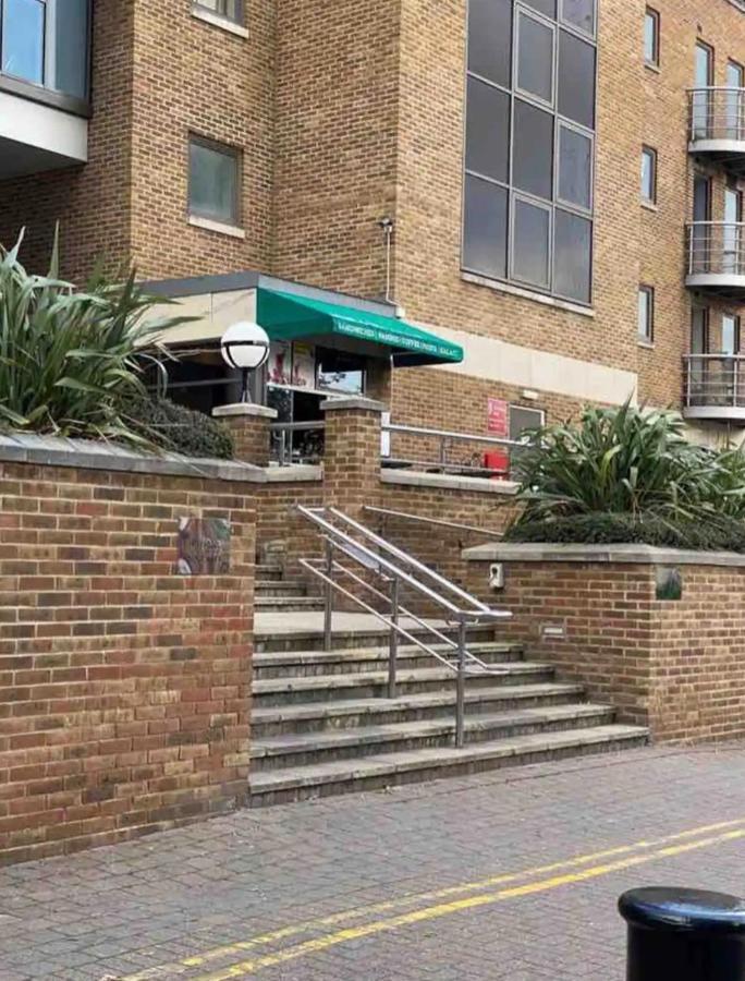 1 Bedroom Flat With Free Parking Londres Exterior foto